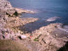 petites criques et plages de rochers  fleur d'eau